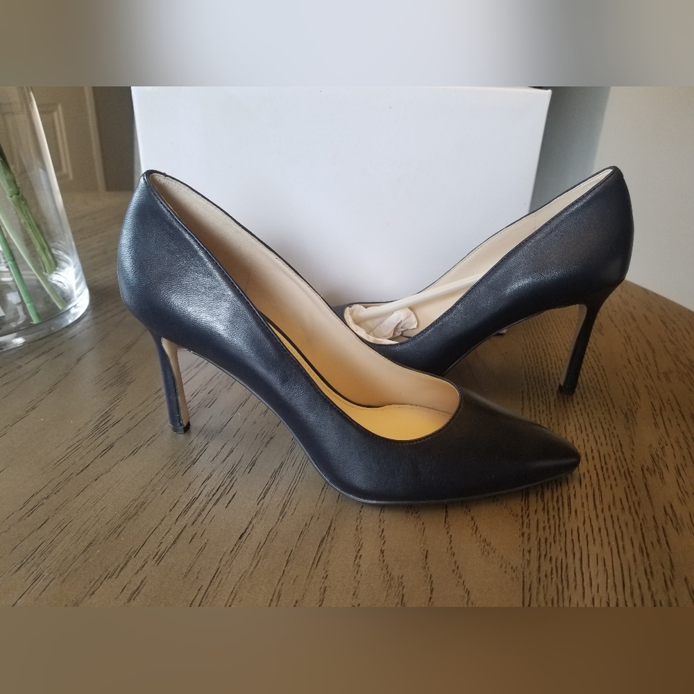 Brand New Nine West Navy Blue NVEMMALA Heels Size 7.5